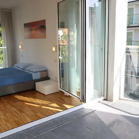 Vela Suites Centro Con Garage アパート ミラノ